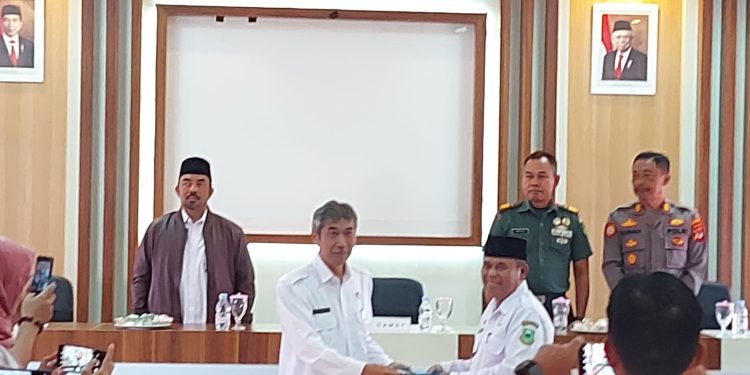 Serah Terima Jabatan Plt Camat Kecamatan Maleber